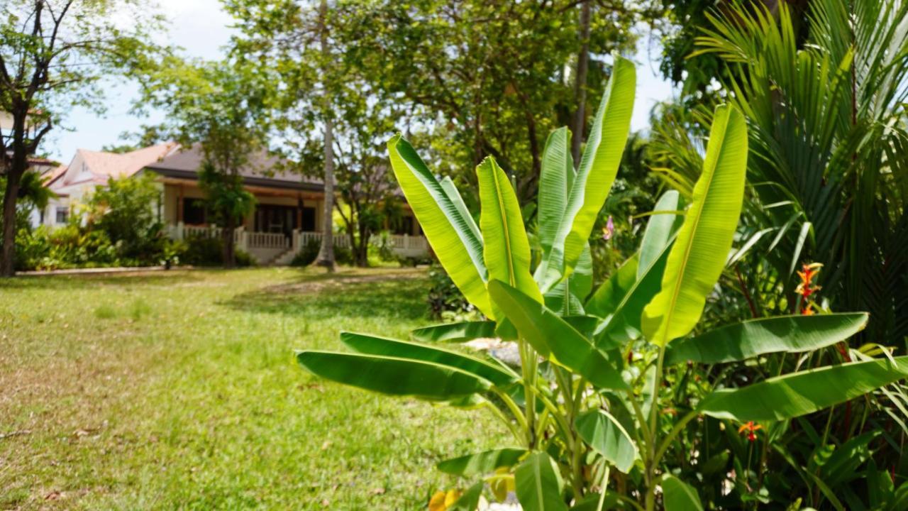 Treeya Lanta Hotel Ko Lanta Exterior foto