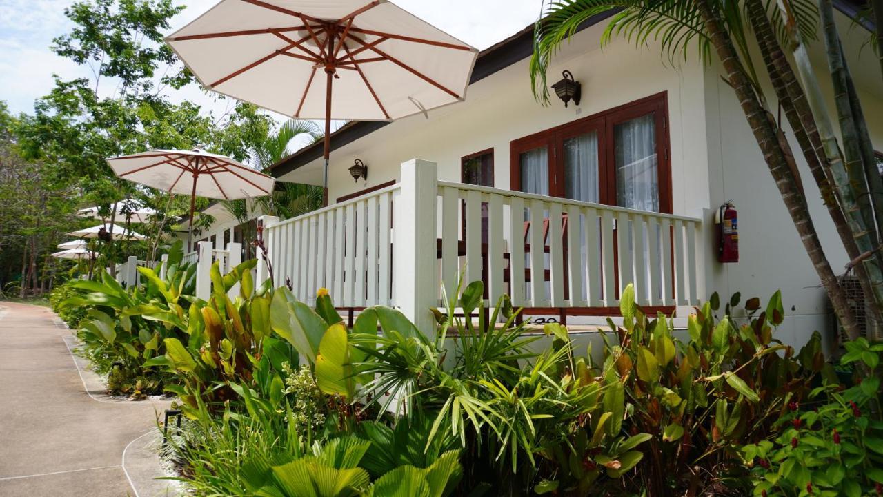 Treeya Lanta Hotel Ko Lanta Exterior foto